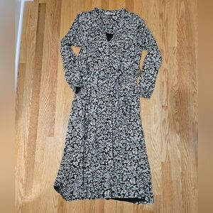 Black Floral Long-Sleeve Maxi Dress - Women's